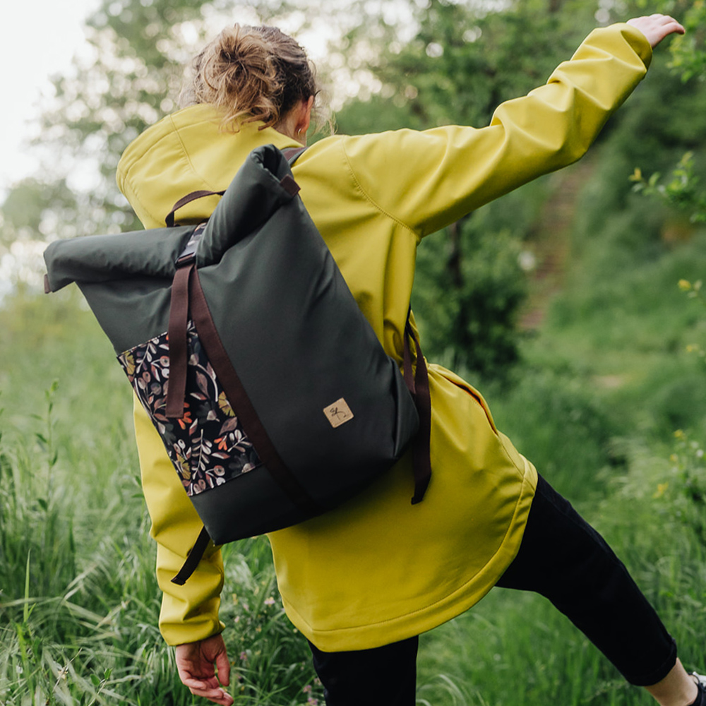 Rucsac rolltop botanic întunecat